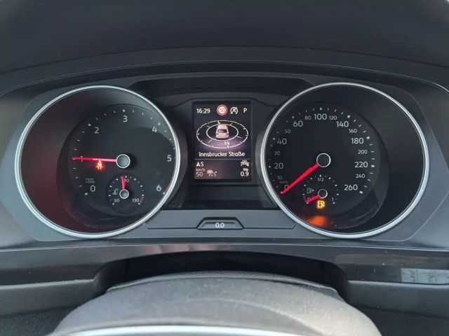 Volkswagen Tiguan DSG Life