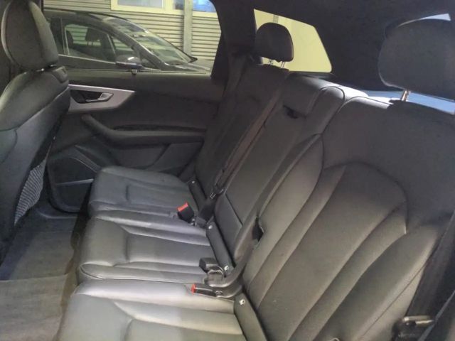 Audi Q7 50 TDI Quattro S-Line