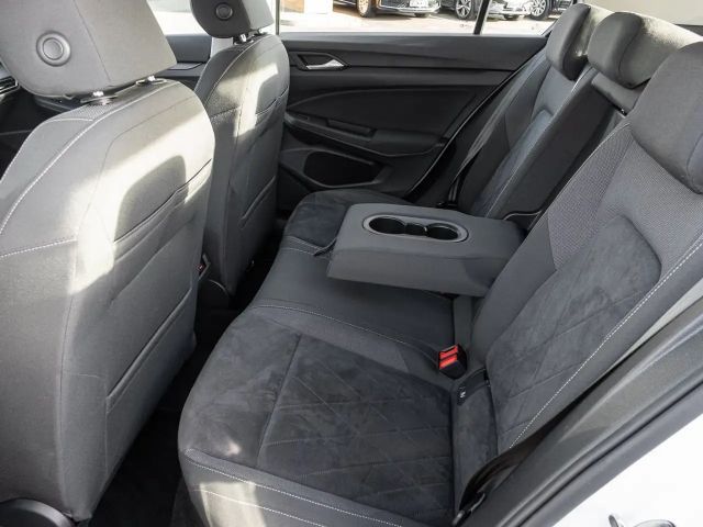 Volkswagen Golf Style eHybrid