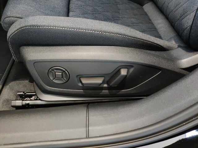 Audi A6 Avant Quattro S-Tronic