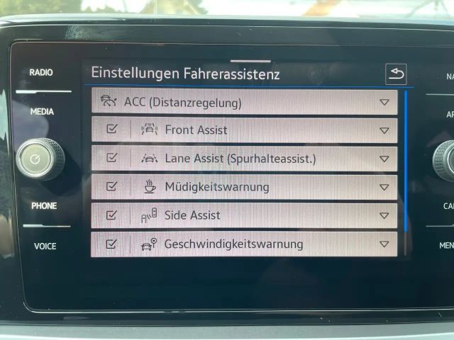 Volkswagen T-Roc Friends TDI