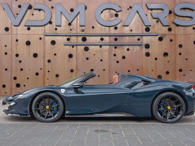 Ferrari SF90 Spider
