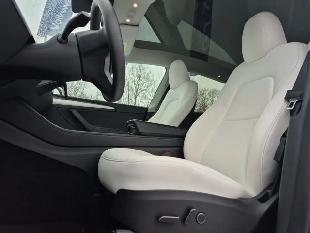 Tesla Model Y AWD Dual Motor Long Range