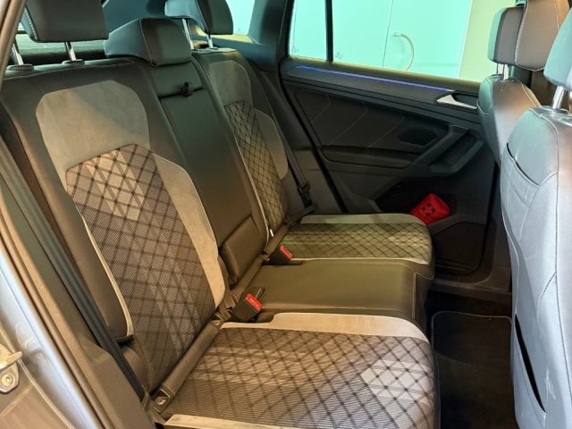 Volkswagen Tiguan 2.0 TDI 4Motion Diebsathlwarn. AHK Pano