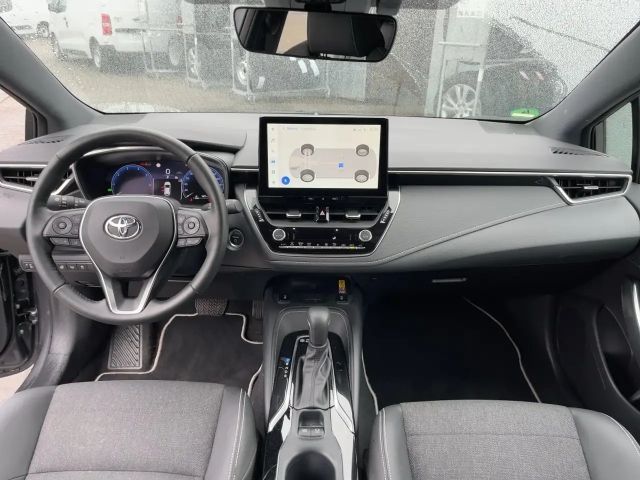 Toyota Corolla Hybride Team D