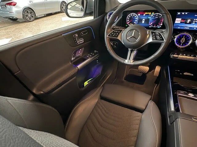 Mercedes-Benz B 200 B 200 d Progressive