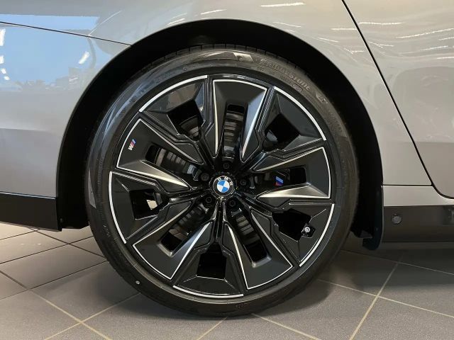 BMW i7 M-Sport M70 Sedan xDrive