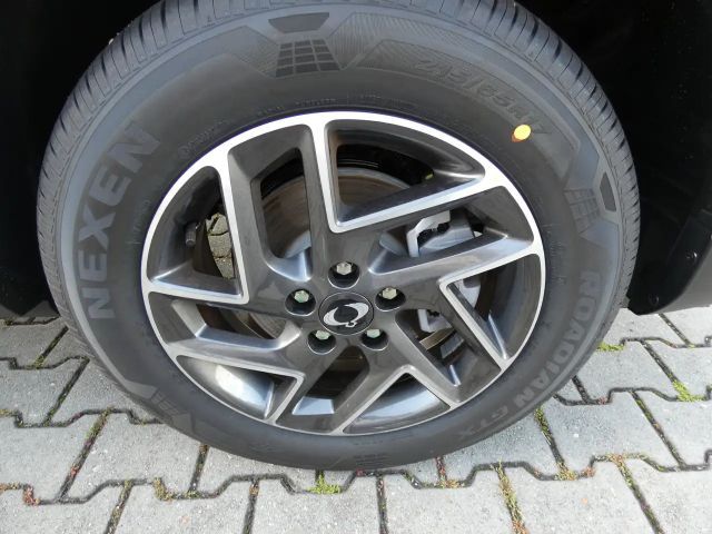 SsangYong Korando E-Motion Titanium Automatik Navi Sitzheizung Leder