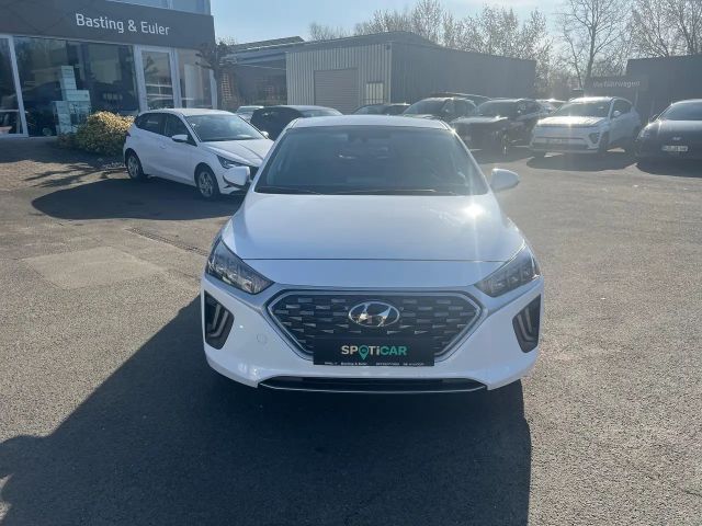 Hyundai Ioniq 1.6 Hybrid Plug-in Style