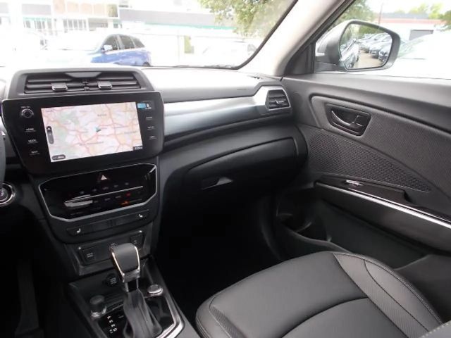 SsangYong Tivoli Grand Blackline 1.5T Navi LED Alu18" Sitzh. Kamera