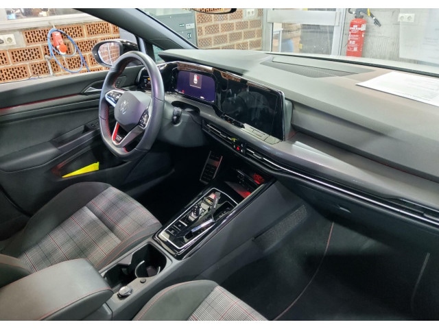Volkswagen Golf 2.0 TSI DSG GTI Style