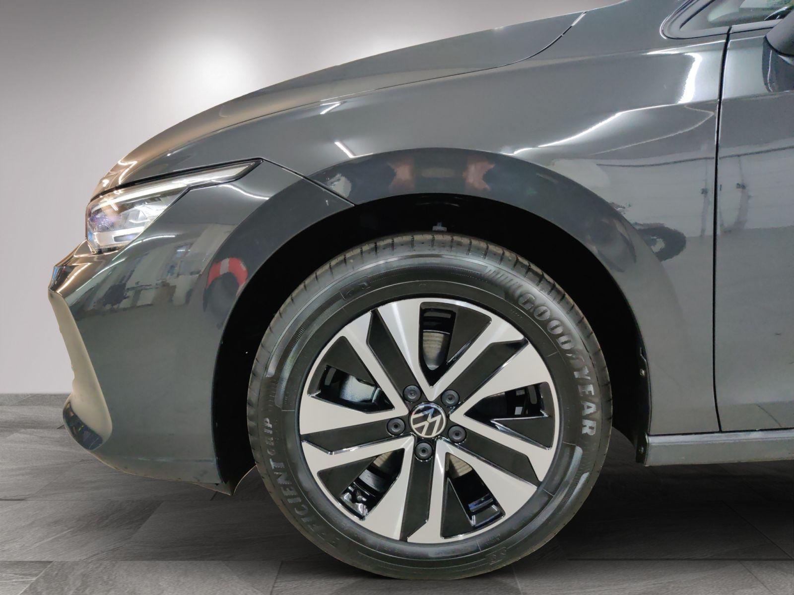 Volkswagen Golf 1.5 eTSI Life Plus