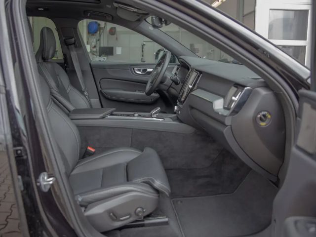 Volvo XC60 AWD Plus T8