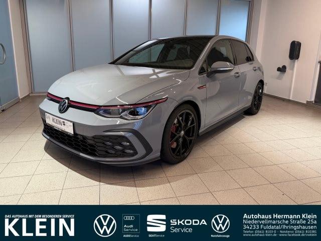 Volkswagen Golf 2.0 TSI Golf VIII