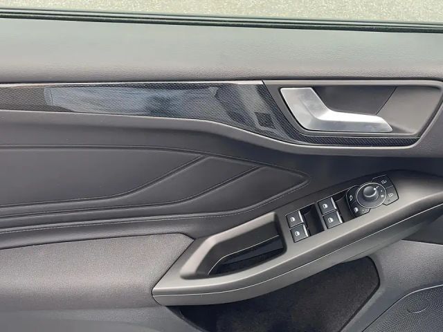 Ford Focus EcoBoost ST Line