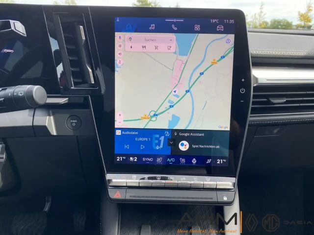 Renault Scenic E-Tech Iconic