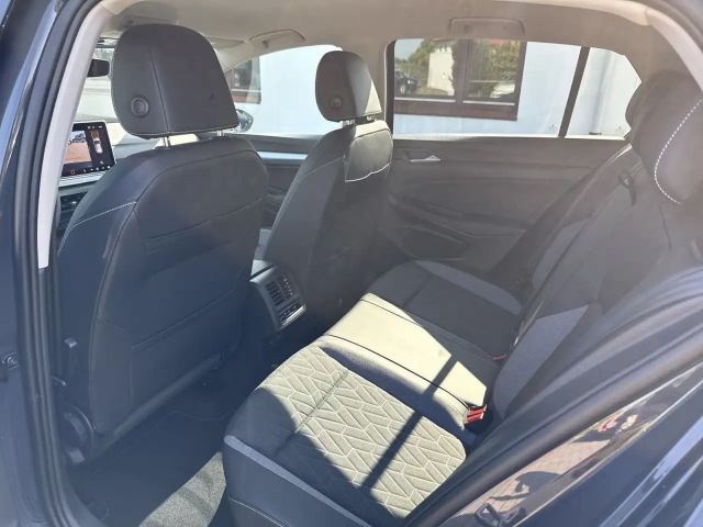 Volkswagen Golf 1.5 TSI Golf VIII