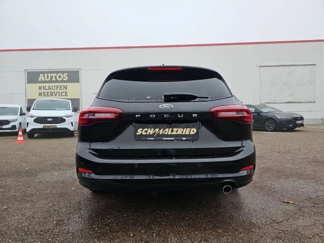 Ford Focus Titanium Wagon