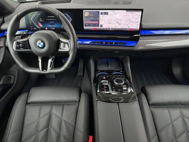 BMW 520 520d M-Sport Sedan