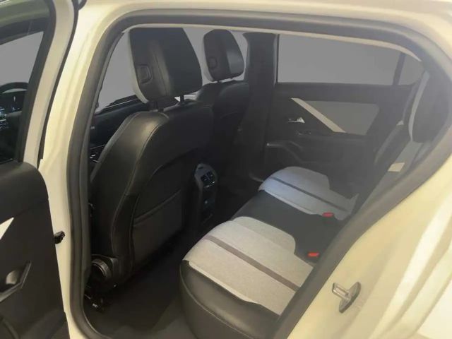 Opel Astra 1.2 Turbo Elegance Turbo