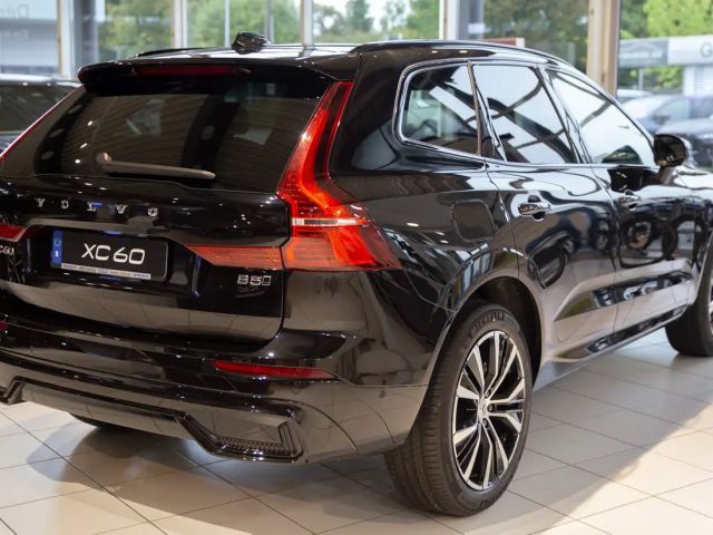 Volvo XC60 AWD Dark Plus