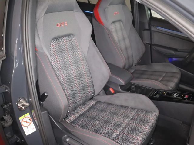 Volkswagen Golf 2.0 TSI DSG GTI