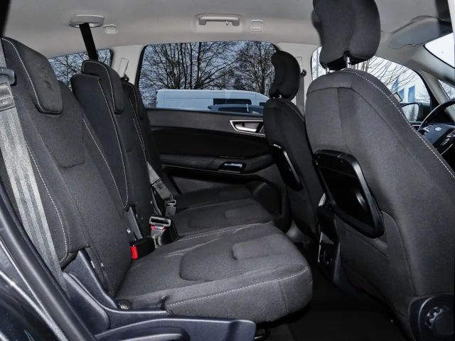 Ford S-Max Titanium