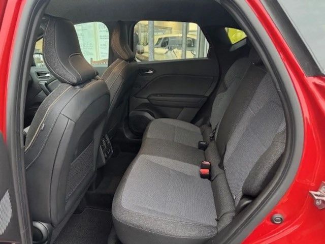 Renault Captur EDC Hybrid Techno