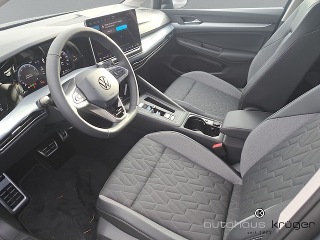 Volkswagen Golf 1.5 eTSI DSG