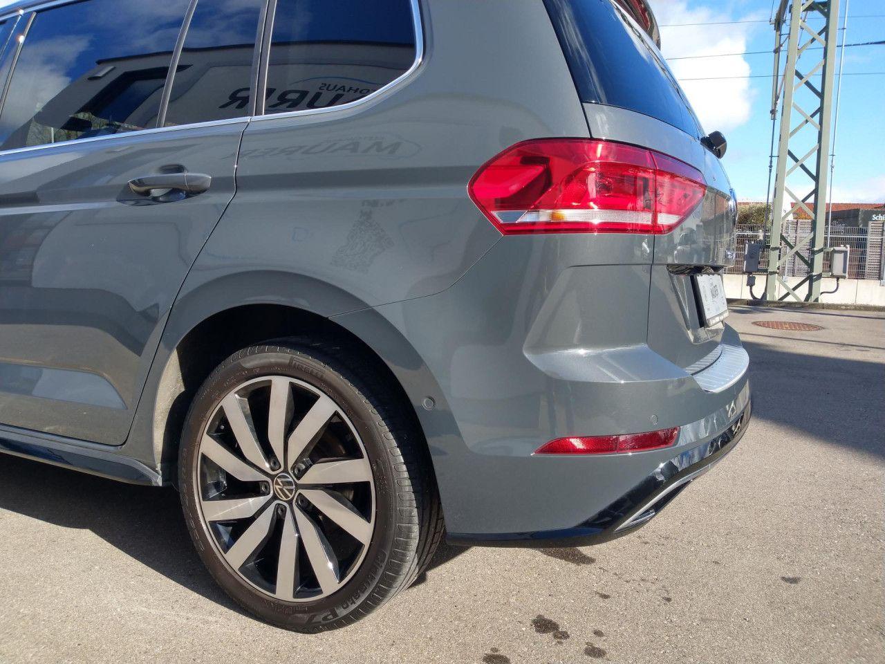 Volkswagen Touran DSG Highline R-Line