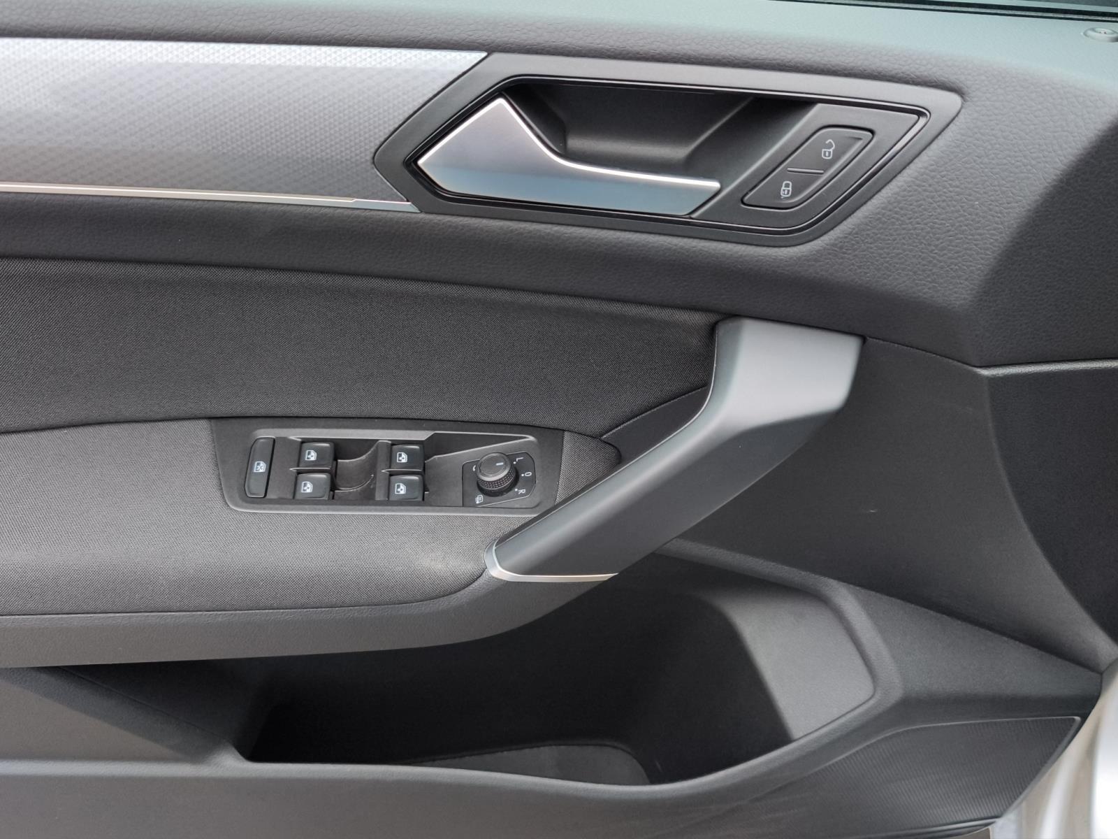 Volkswagen Touran 1.5 TSI Pro