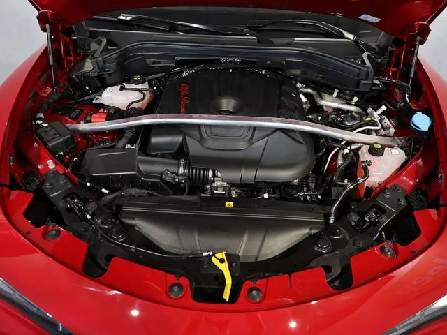 Alfa Romeo Stelvio AT8 Q4 Veloce