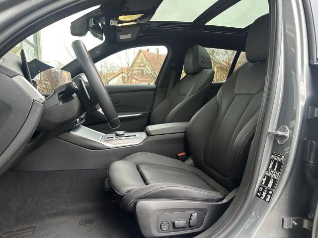 BMW 330 330d M-Sport Touring xDrive