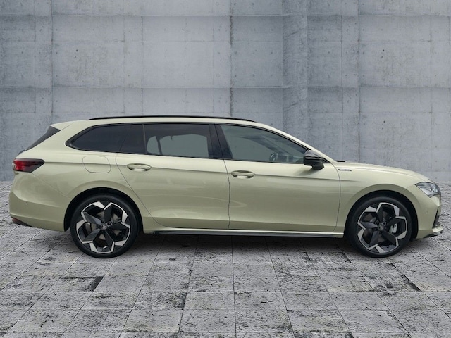 Skoda Superb Combi Sportline iV