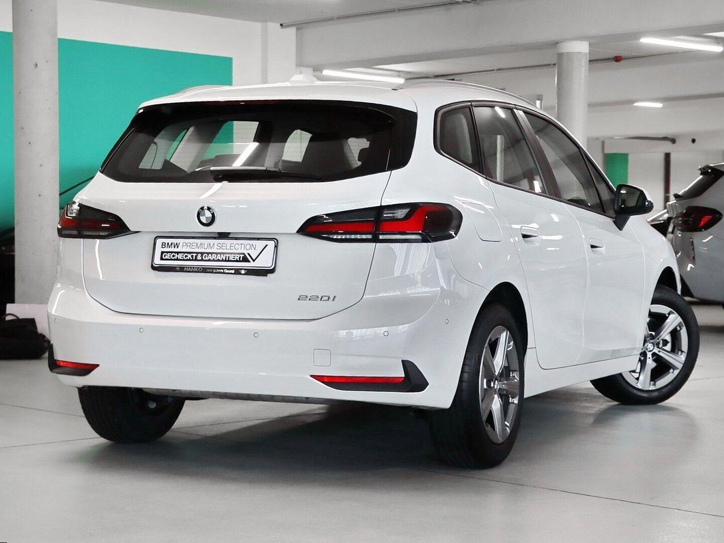 BMW 220 220i Active Tourer