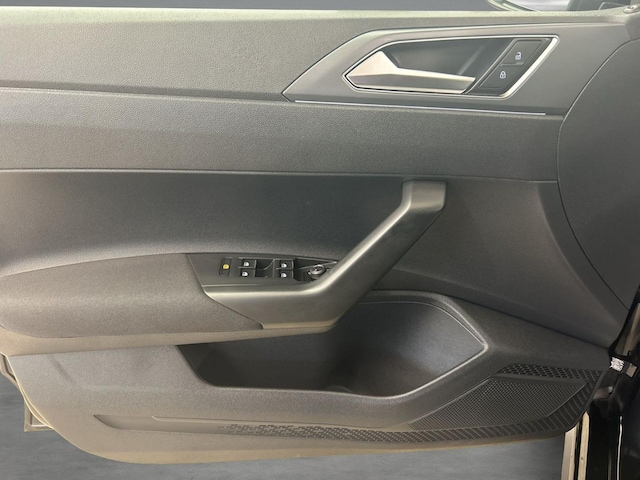 Volkswagen Polo 1.0 TSI DSG R-Line