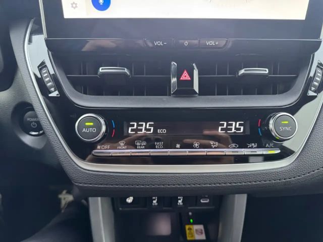 Toyota Corolla Cross Hybride Team D