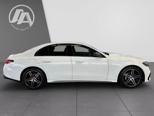 Mercedes-Benz E 220 AMG Line E 220 d Sedan