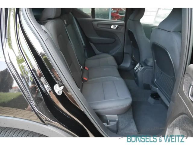 Volvo XC40 Core Recharge