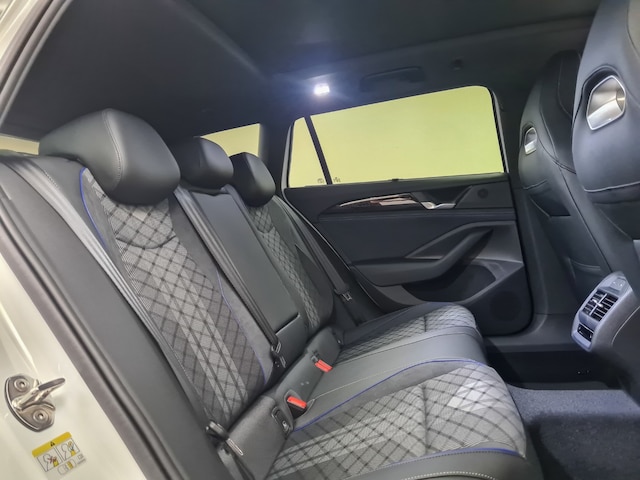 Volkswagen Passat Pano ACC STH