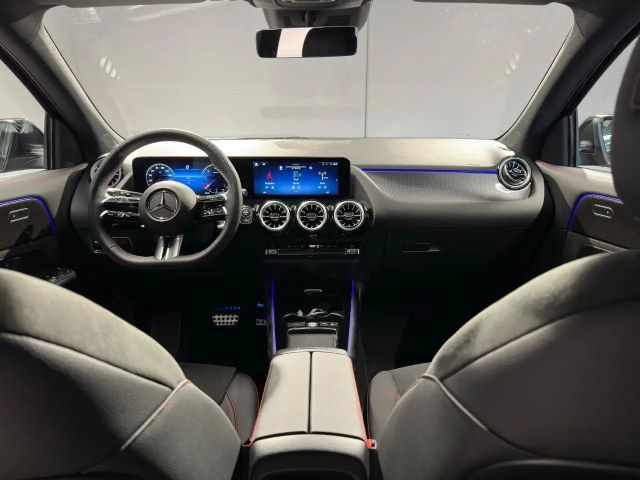 Mercedes-Benz GLA 200 4MATIC GLA 200 d