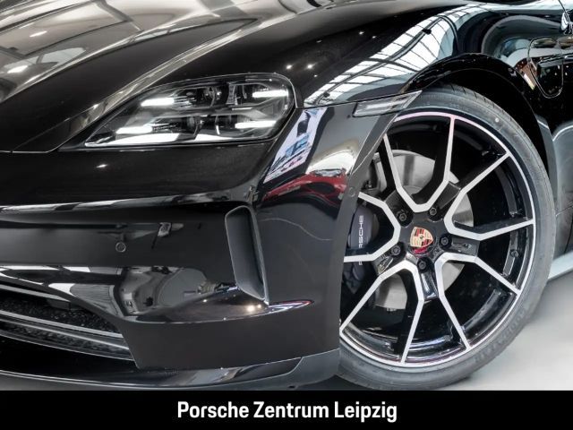 Porsche Taycan Black Edition Sport Turismo
