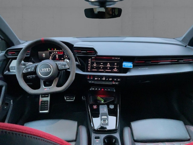 Audi RS3 Quattro S-Tronic Sedan