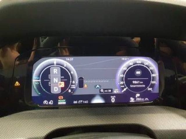 Volkswagen Golf Business GTE