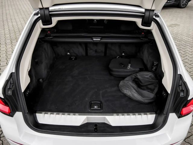 BMW 530 530e Luxury Line Touring