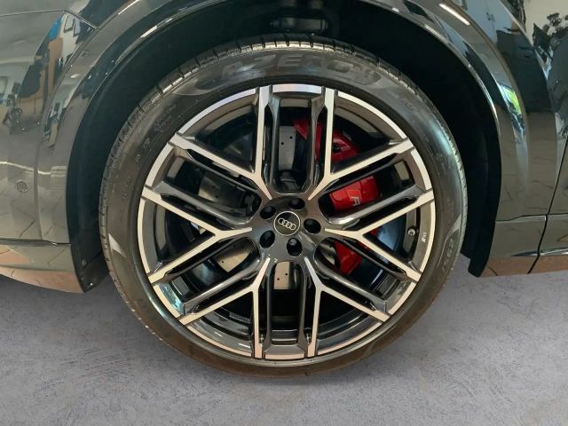 Audi RS Q8 RSQ8 HD MATRIX+LUFT+AHK+WABEN+PANO+B&O+HUD+VCP+