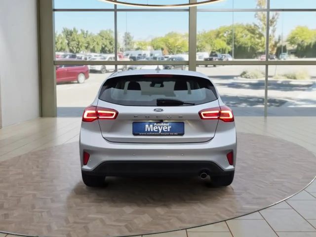 Ford Focus 1,0 125PS ACC/Kamera/LED/Navi/Winterp.     **