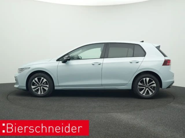 Volkswagen Golf 1.5 eTSI DSG