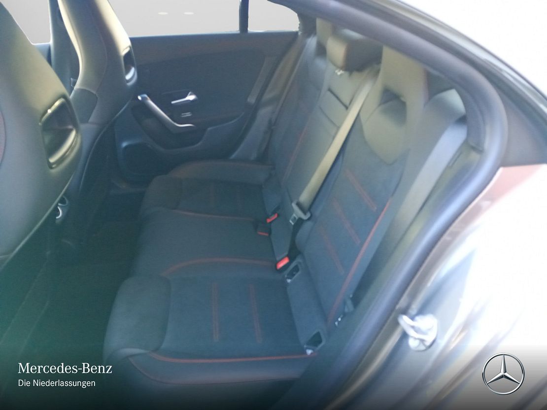 Mercedes-Benz CLA 250 4MATIC AMG Line Coupé