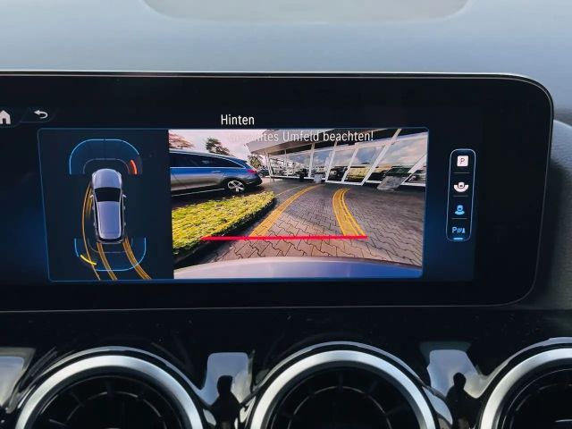 Mercedes-Benz B 200 Progressive Sedan